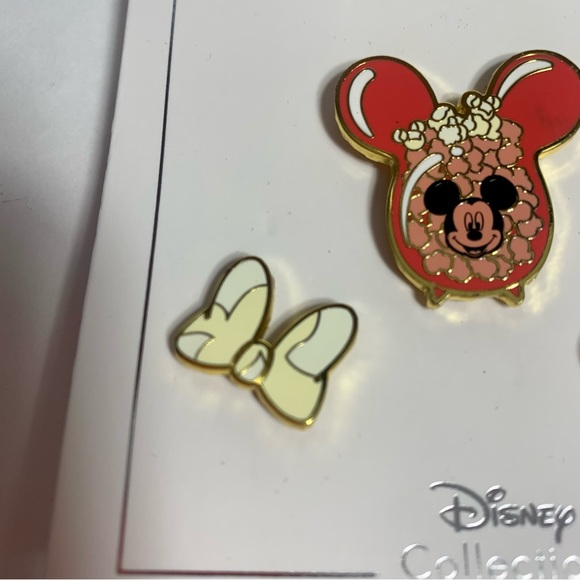 NWT. Disney Pin - Flair Pin Set - Popcorn - Bucket, Bow and Kernel. 3 pin set - Picture 4 of 7